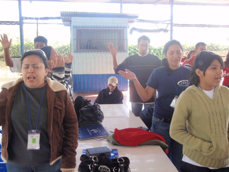 Alabando COM Nicaragua