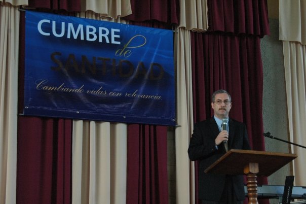 14640_101567729868188_100000448846799_42354_4074449_n