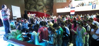 19 de julio de 2012 - Respuesta en el Altar - Candidatos para Proyecto "Génesis"