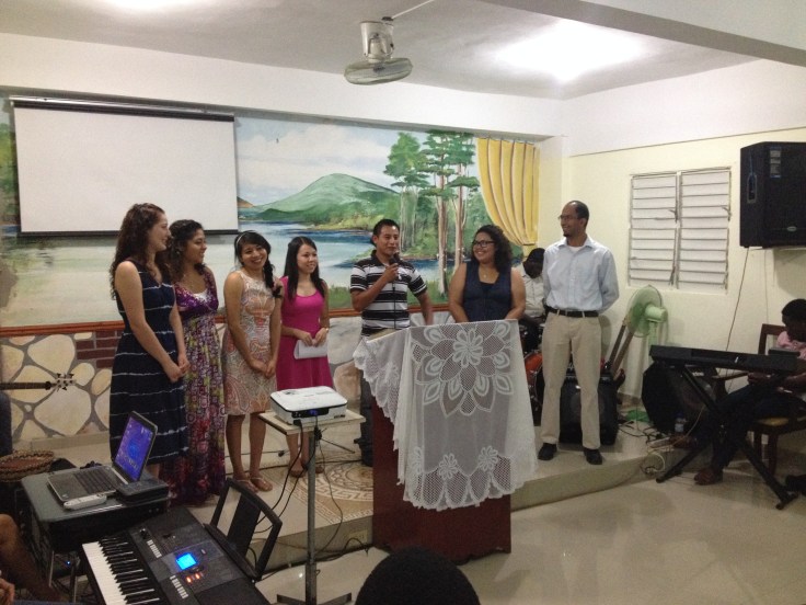 Predicaron y cantaron en varias iglesias en el Gran Santo Domingo.