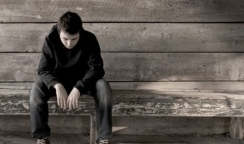 copia-de-joven_triste_4_uym