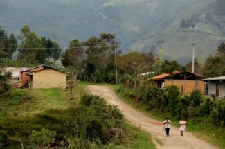 el-cauca-colombiano-vive-esceptico-y-en-guerra-el-dialogo-entre-el-gobierno-y-las-farc-617x410