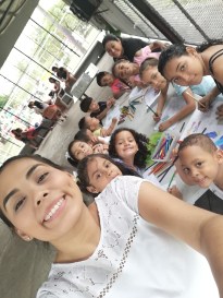 Marleidy selfie niños.jpg